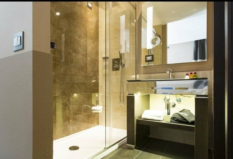 اتاق سوپریور, Rome Times