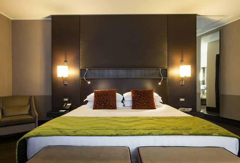 اتاق اجرایی, Rome Times