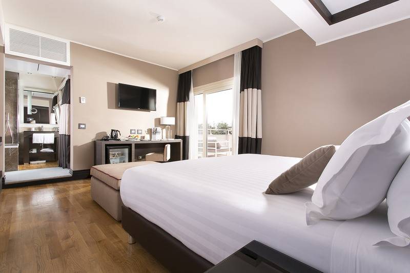 سوییت جونیور, Rome Times