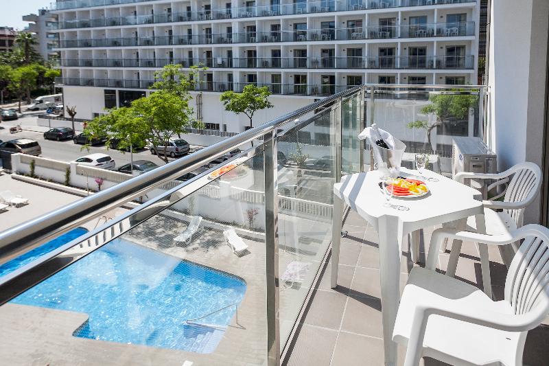 اتاق سوپریور, Rome Times