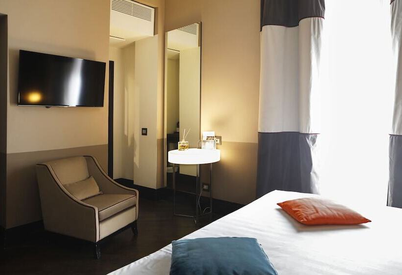 اتاق کلاسیک, Rome Times