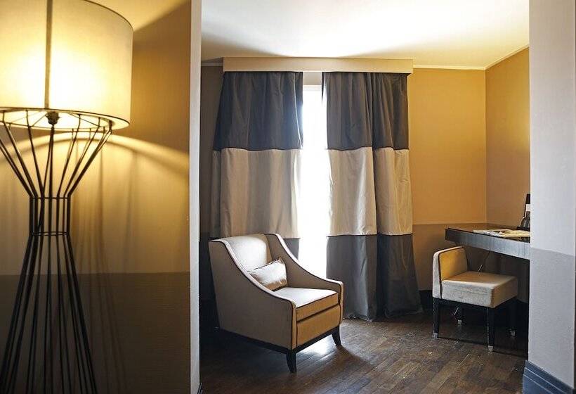 سوییت جونیور, Rome Times