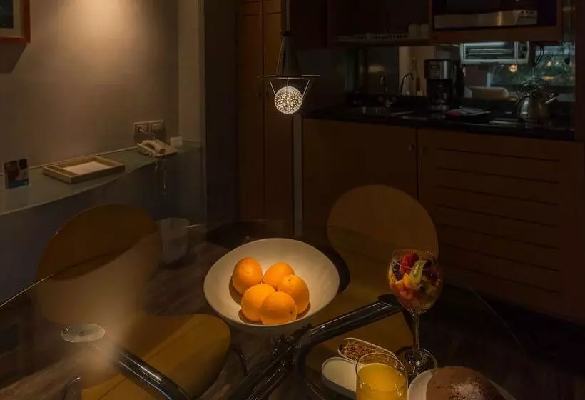 エクゼクティブスイート, Suites Contempo