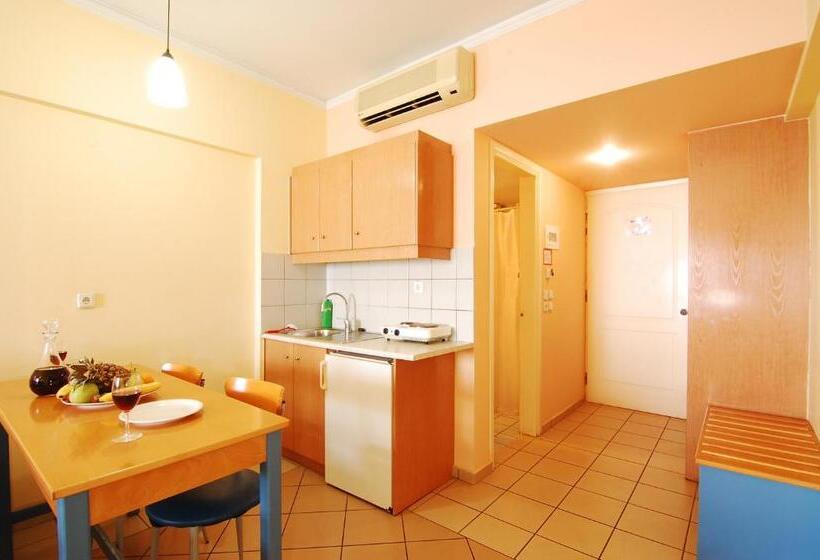 海の見えるスタンダードスタジオ, Medusa Apartments