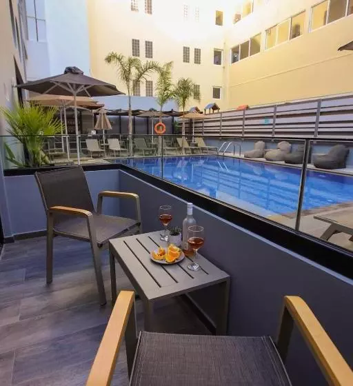 １ベッドルームアパートメント, Medusa Apartments