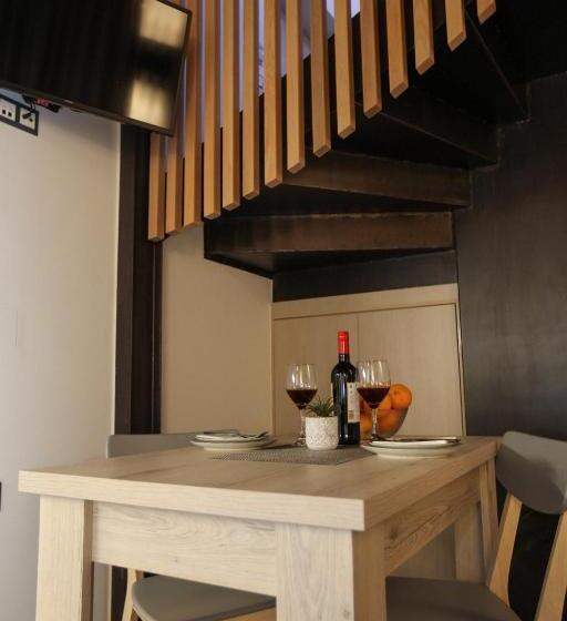 1ベッドルームアパートメント, Medusa Apartments