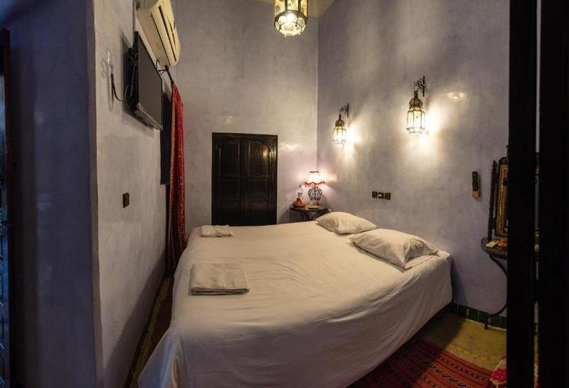 اتاق استاندارد, Riad Omar