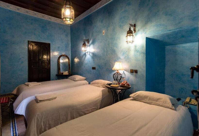 اتاق استاندارد سه نفره, Riad Omar