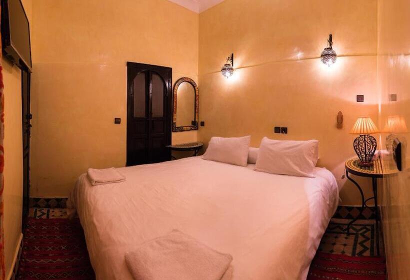 استودیوی استاندارد, Riad Omar