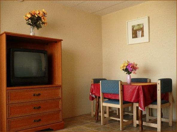 패밀리 스위트, Casa Del Sol Motel