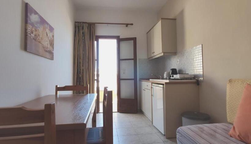 חדר סטודיו סטנדרד, Frida Village