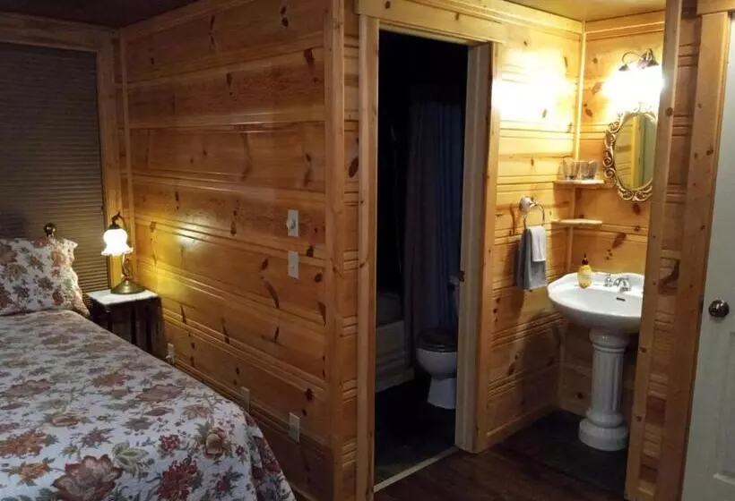 バルコニー付きスタンダードルーム, All Seasons Groveland Inn