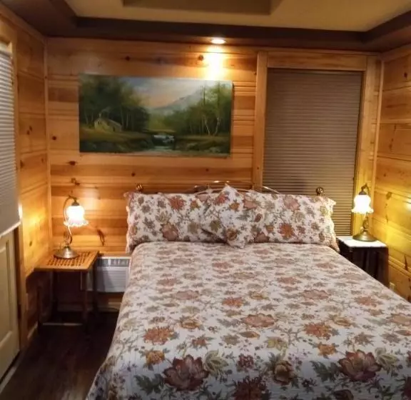 バルコニー付きスタンダードルーム, All Seasons Groveland Inn