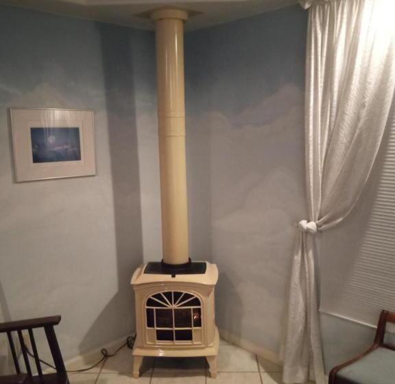 스탠다드 룸 킹사이즈 침대, All Seasons Groveland Inn