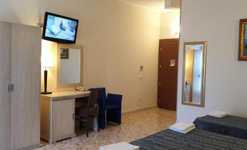 Четырехместный Номер Стандарт, Chopin