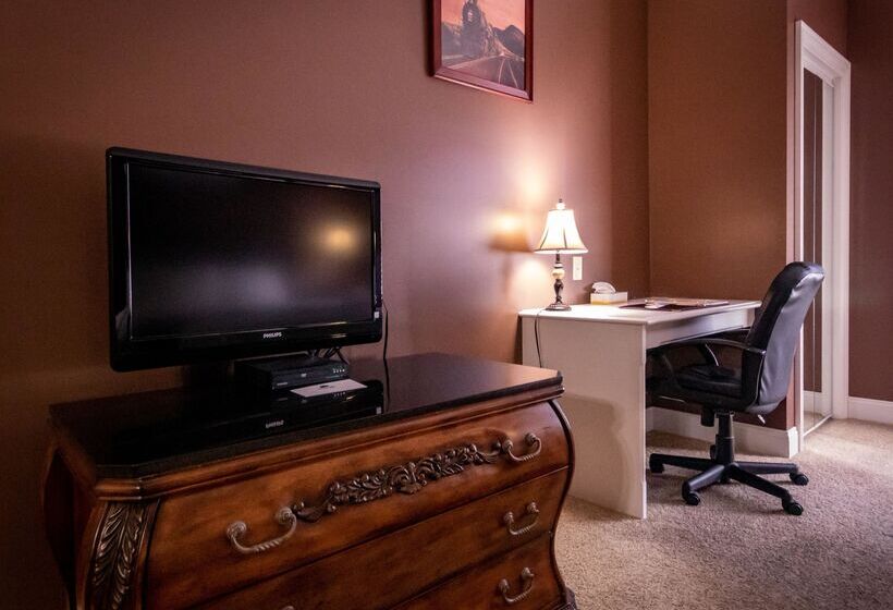 غرفة قياسية سرير كينج, Depot Inn & Suites