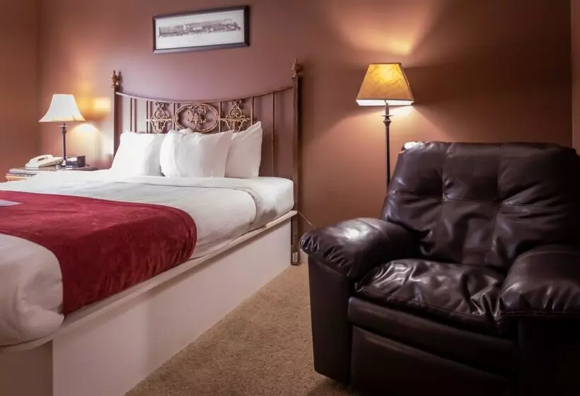 キングサイズベッドのスタンダードルーム, Depot Inn & Suites