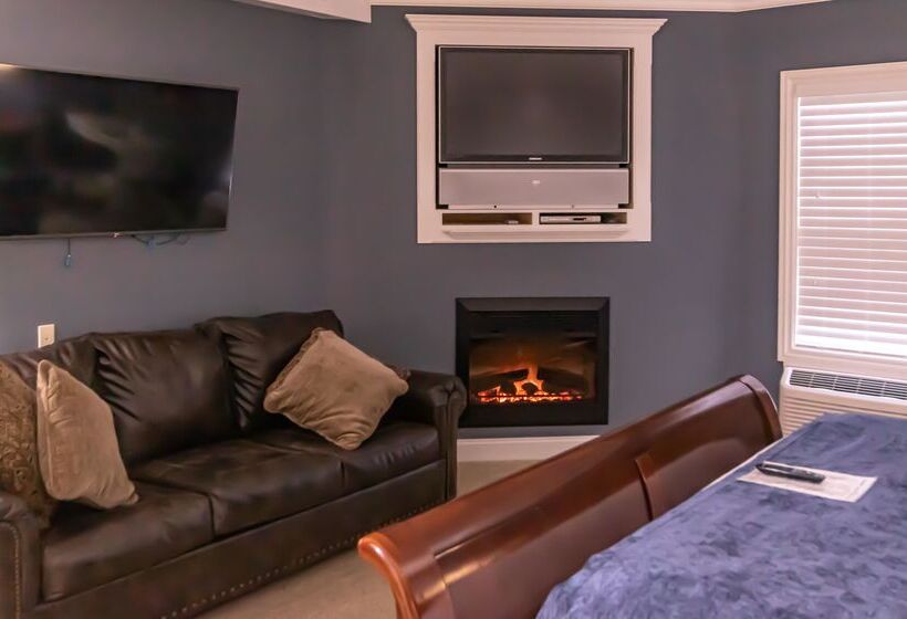 جناح ديلوكس, Depot Inn & Suites