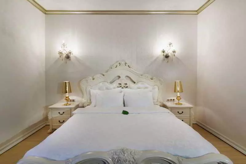 اتاق استاندارد, Elegance East