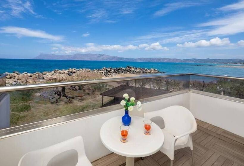 غرفة قياسية مطلّة علي البحر, Elena Beach