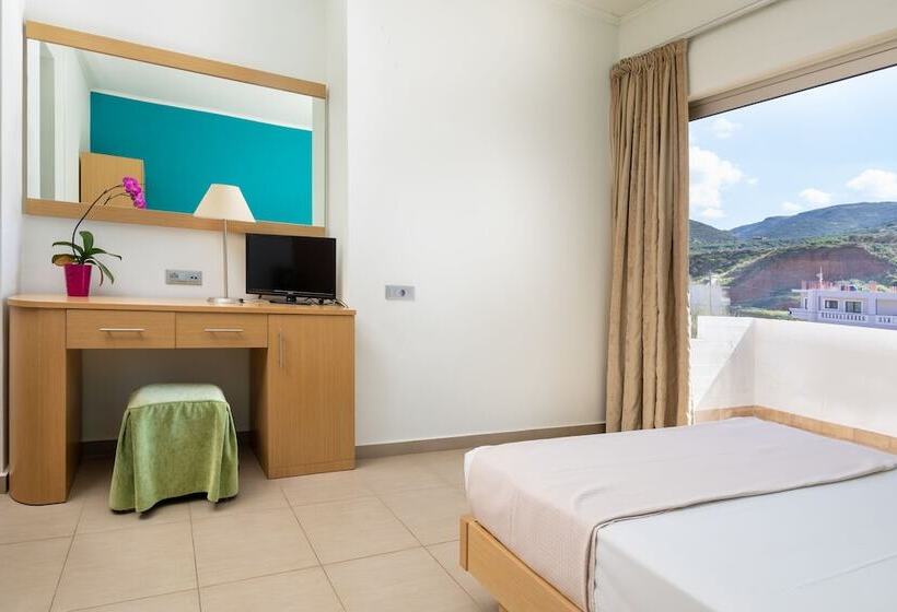 غرفة إقتصادية, Elena Beach