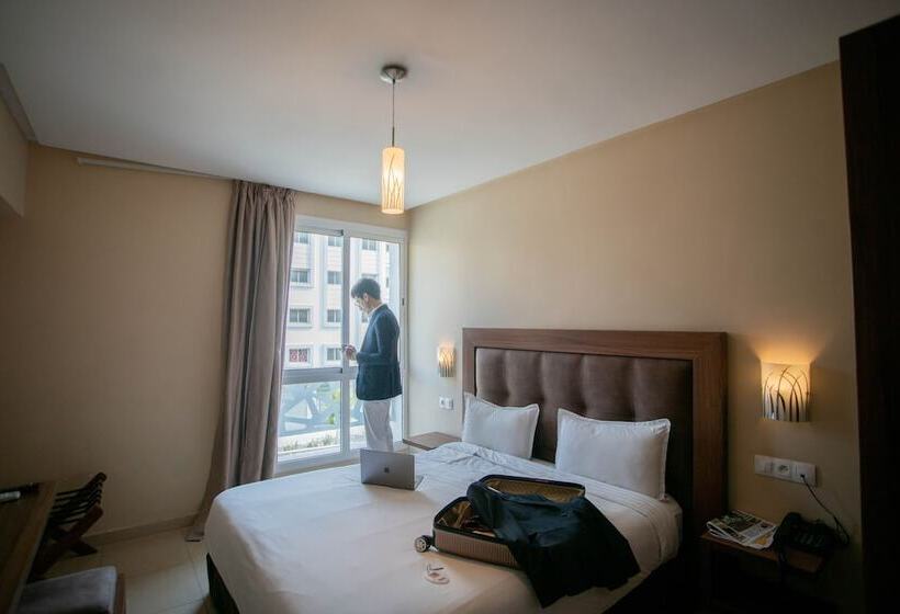 Номер Стандарт, Etoile Du Nord