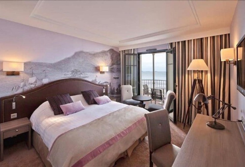 اتاق سوپریور با چشمانداز دریا, Le Nouveau Monde