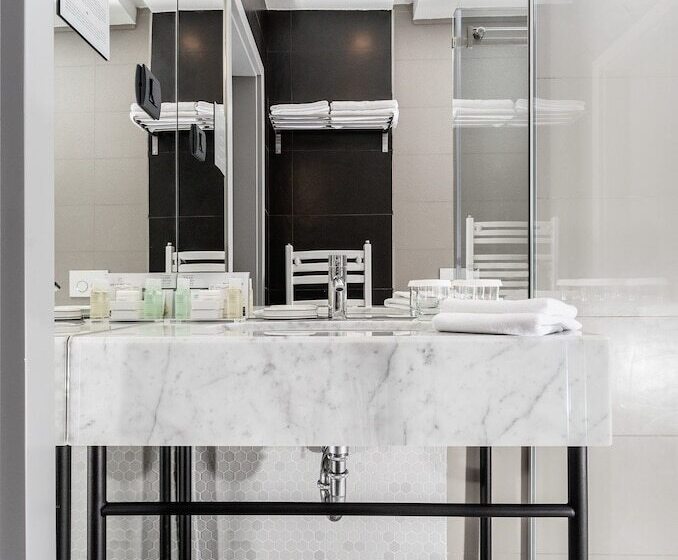 Quarto Estandar, River Park