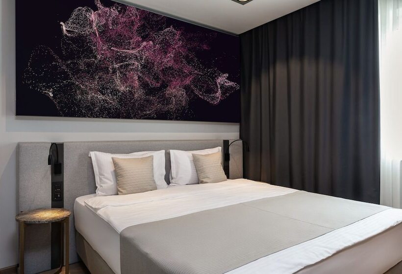 Quarto Estandar, River Park