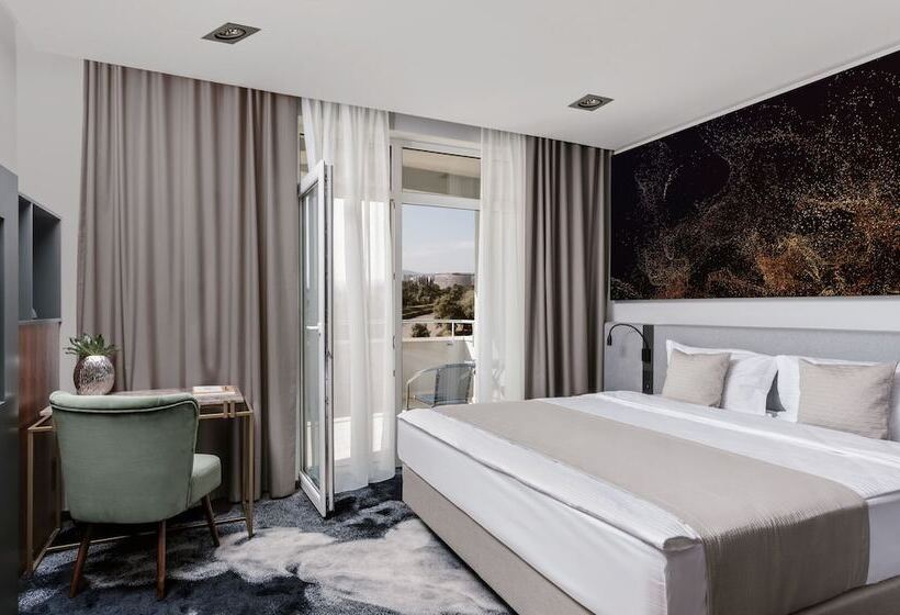 Quarto Estandar com Sacada, River Park