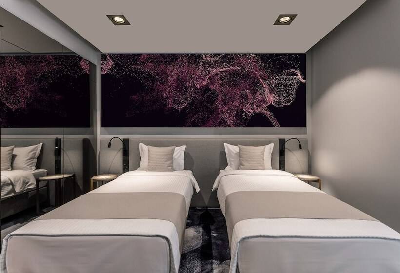 Quarto Estandar, River Park