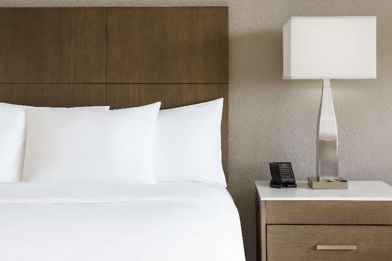 套房, The London Edition