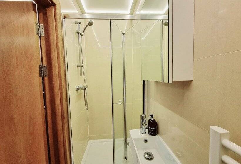 Номер Стандарт, London Stay Apartments