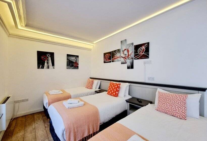 غرفة قياسية ثلاثية, London Stay Apartments