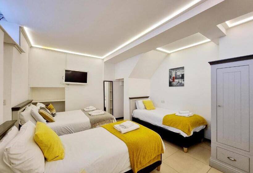 غرفة قياسية رباعية, London Stay Apartments