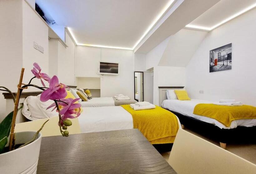 غرفة قياسية رباعية, London Stay Apartments