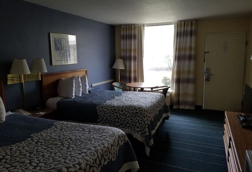 Номер Стандарт 2 Двуспальные Кровати, Days Inn By Wyndham South Hill