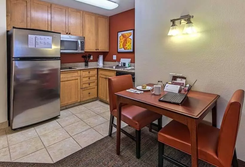 ２ベッドスイートルーム, Residence Inn By Marriott Fayetteville Cross Creek