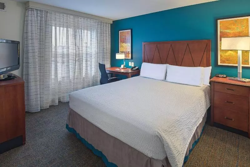 キングサイドベッドのスタンダードワンルーム, Residence Inn By Marriott Fayetteville Cross Creek