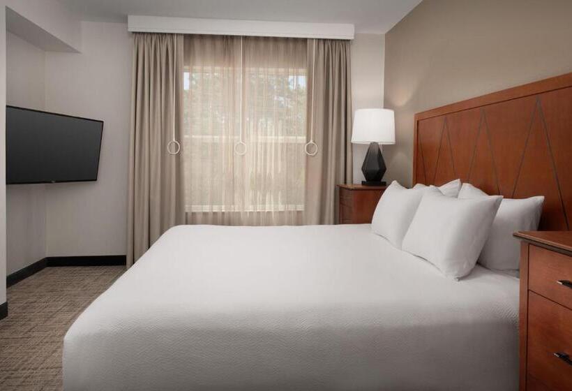 Люкс Кровать Кинг, Residence Inn By Marriott Fayetteville Cross Creek
