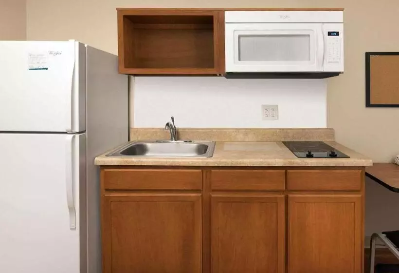 身障者適用スタンダードルーム, Woodspring Suites Odessa