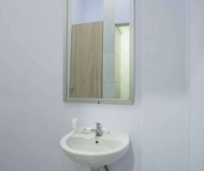 غرفة قياسية فردية, Sopou Penginapan Rinal & Tuah By Oyo Rooms