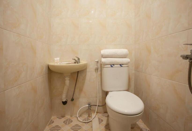 غرفة قياسية, Sopou Penginapan Rinal & Tuah By Oyo Rooms