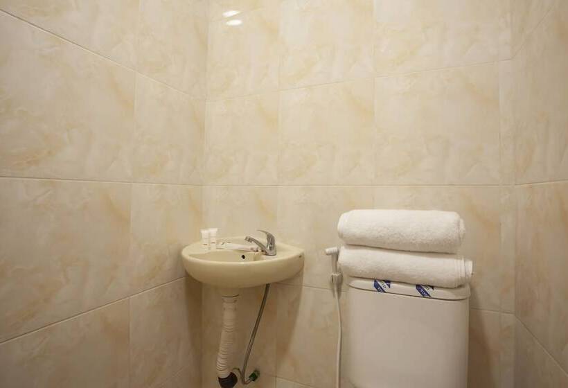 غرفة قياسية, Sopou Penginapan Rinal & Tuah By Oyo Rooms