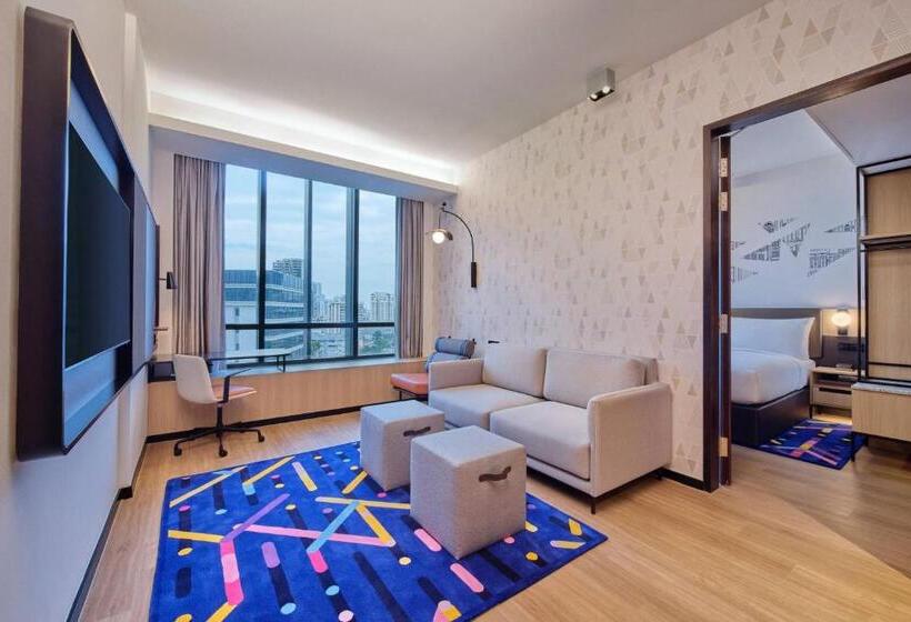 سوئیت با تخت بزرگ, Aloft Singapore Novena