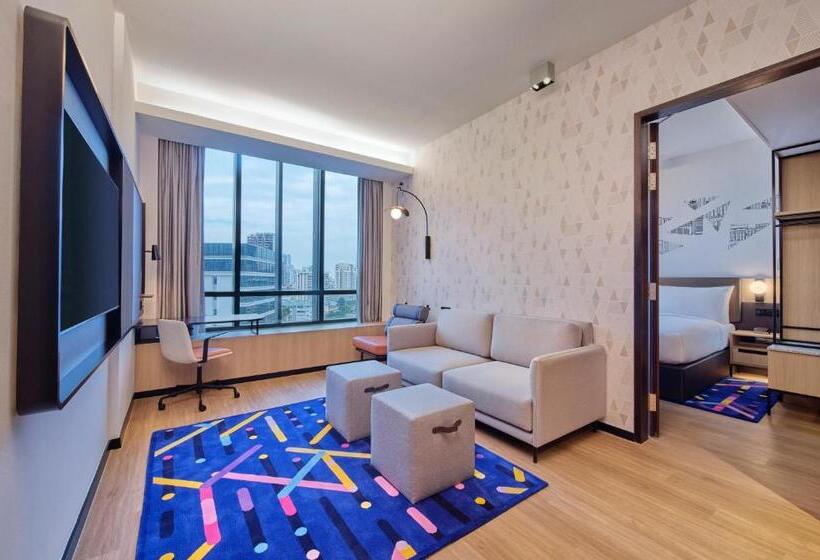 سوئیت با تخت بزرگ, Aloft Singapore Novena