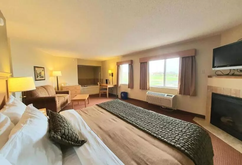 キングサイズベッドのデラックススイート, Amerivu Inn And Suites  Waconia