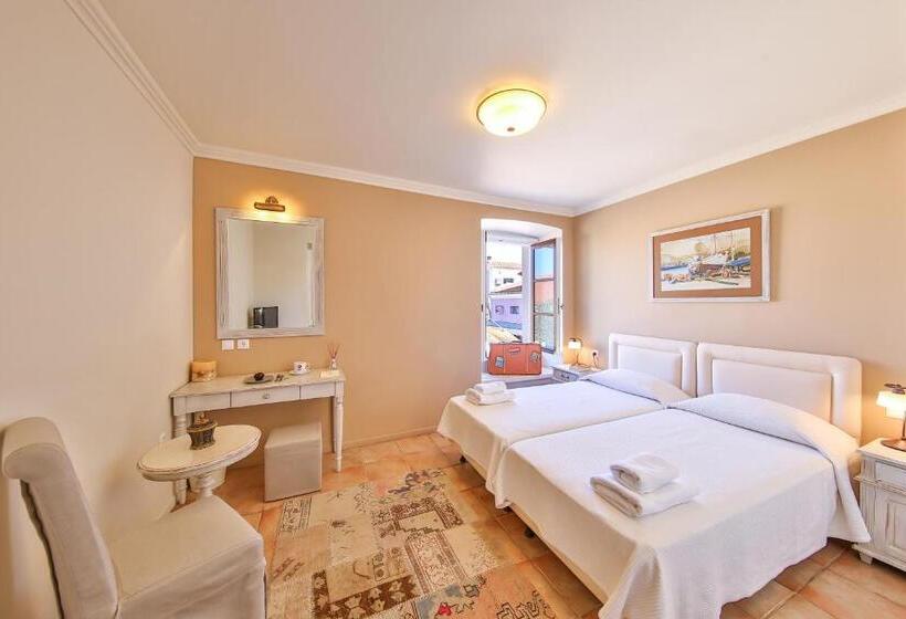 غرفة قياسية, Arethousa