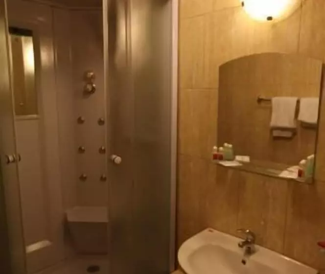 اتاق اکونومی با حمام مشترک, Armada Comfort