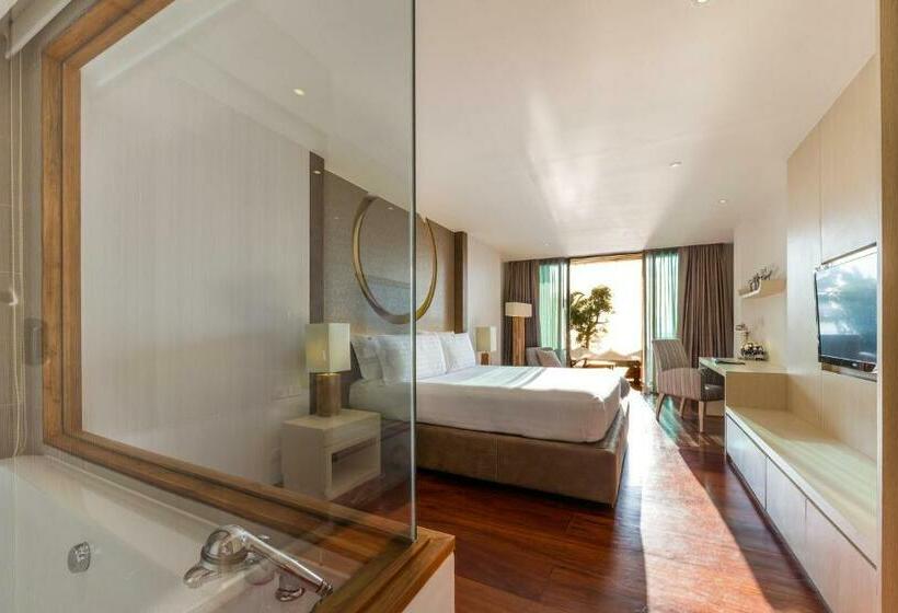 سوئیت کلاب, Cape Dara Resort